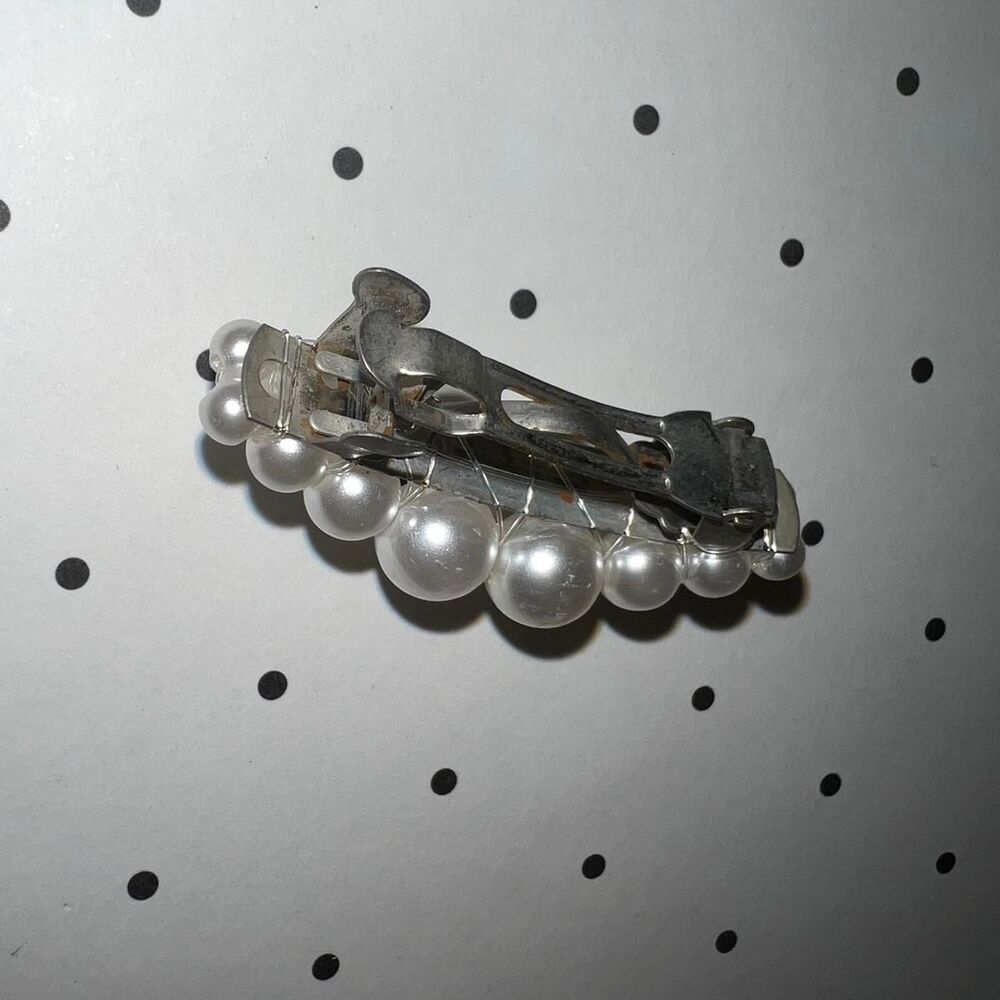 Vintage Pearl Hair Barrette - Picture 2 of 3